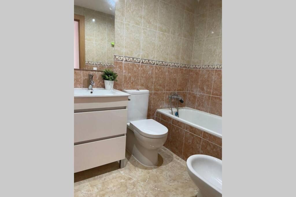 Uim Mediterraneo Poeta 6 Wifi Sagunto Exterior foto